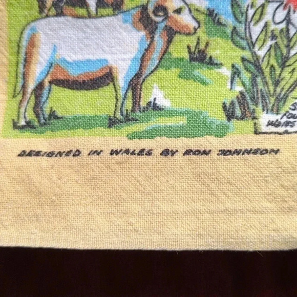 Vintage  Wales Tea Towel - Picture 9 of 10
